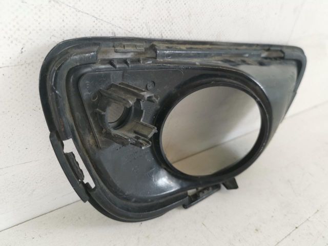 bontott PORSCHE CAYENNE Bal Ködlámpa Rács