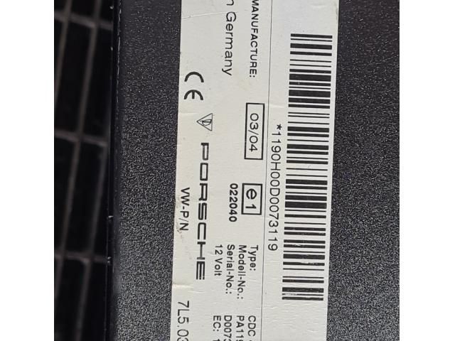 bontott PORSCHE CAYENNE CD / DVD Tár