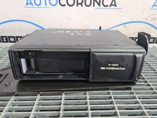bontott PORSCHE CAYENNE CD / DVD Tár