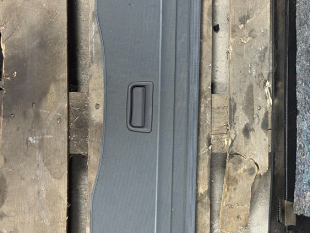 bontott PORSCHE CAYENNE Csomagtér Roló