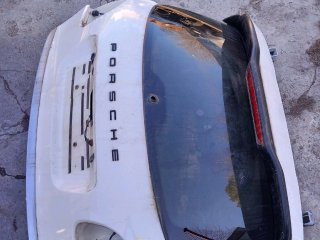 bontott PORSCHE CAYENNE Csomagtérajtó (Részeivel)