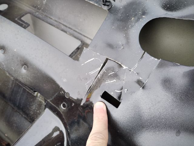 bontott PORSCHE CAYENNE Csomagtérajtó (Üres lemez)