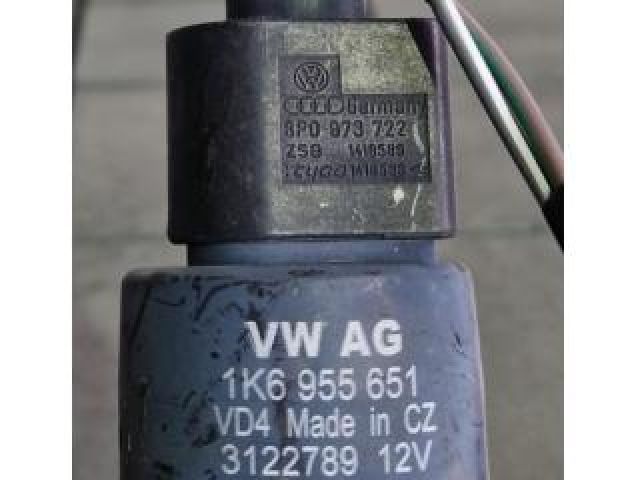 bontott PORSCHE CAYENNE Első Ablakmosó Szivattyú