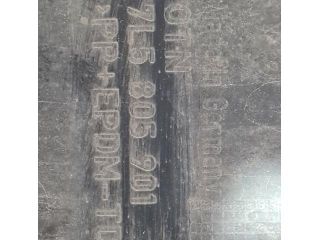 bontott PORSCHE CAYENNE Első Koptató