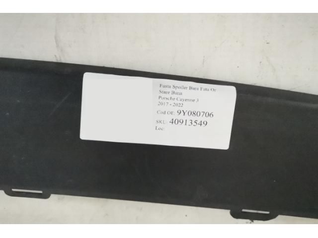 bontott PORSCHE CAYENNE Első Lökhárító Alsó (Műanyag)