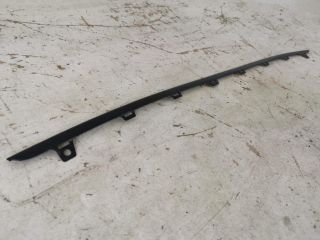 bontott PORSCHE CAYENNE Első Lökhárító Díszléc