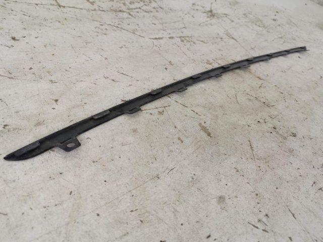 bontott PORSCHE CAYENNE Első Lökhárító Díszléc