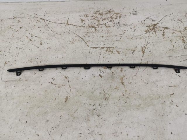 bontott PORSCHE CAYENNE Első Lökhárító Díszléc