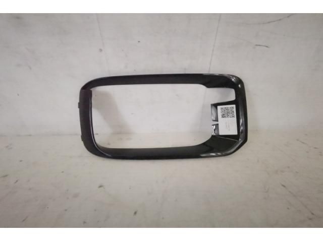 bontott PORSCHE CAYENNE Első Lökhárító Jobb Díszrács