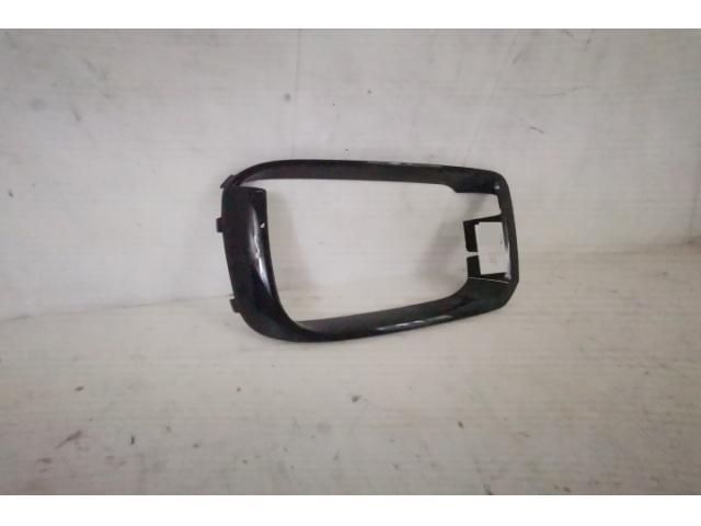 bontott PORSCHE CAYENNE Első Lökhárító Jobb Díszrács