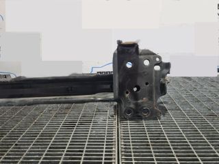 bontott PORSCHE CAYENNE Első Lökhárító Merevítő (Fém)