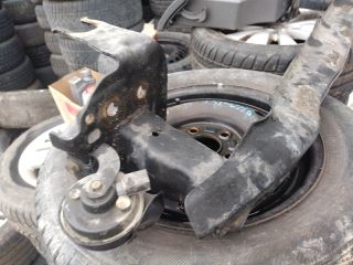 bontott PORSCHE CAYENNE Első Lökhárító Merevítő (Fém)