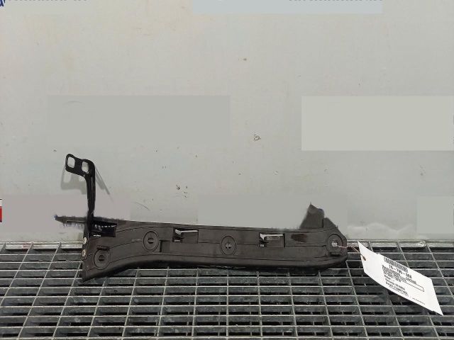 bontott PORSCHE CAYENNE Első Lökhárító Tartó Felső