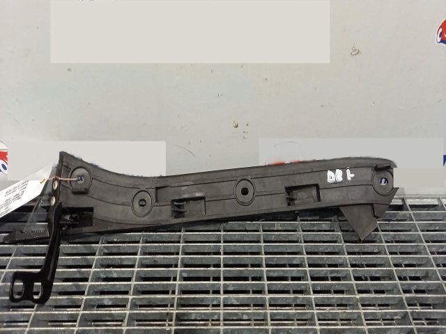 bontott PORSCHE CAYENNE Első Lökhárító Tartó Felső