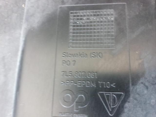 bontott PORSCHE CAYENNE Első Lökhárító (Üresen)