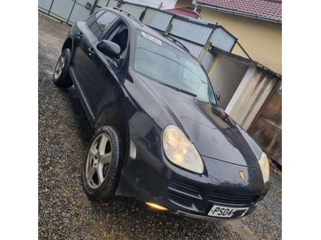 bontott PORSCHE CAYENNE Első Lökhárító (Üresen)