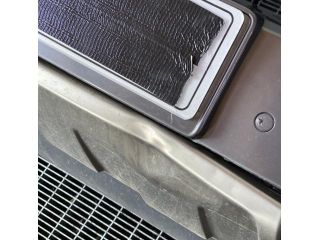 bontott PORSCHE CAYENNE Első Lökhárító (Üresen)