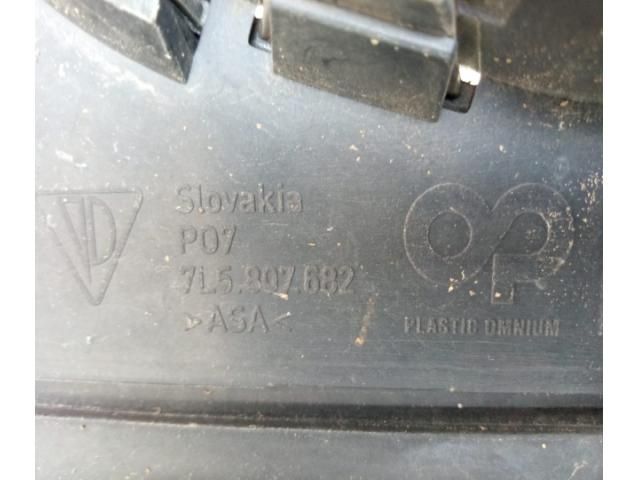 bontott PORSCHE CAYENNE Első Lökhárító (Üresen)