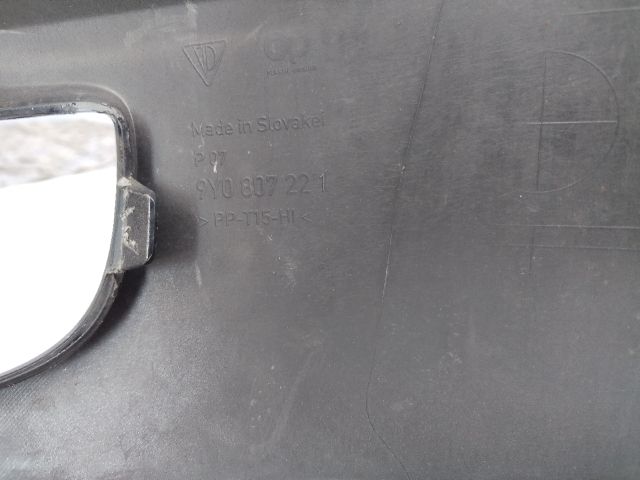 bontott PORSCHE CAYENNE Első Lökhárító (Üresen)