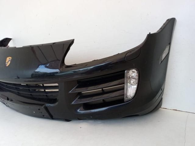 bontott PORSCHE CAYENNE Első Lökhárító (Üresen)