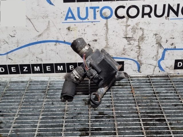 bontott PORSCHE CAYENNE Fűtéscsap