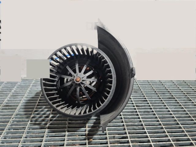 bontott PORSCHE CAYENNE Fűtőmotor (Klímás)