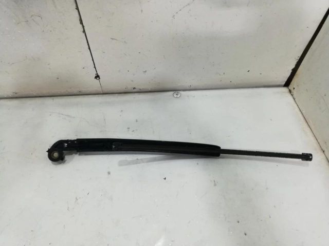 bontott PORSCHE CAYENNE Hátsó Ablaktörlő Kar