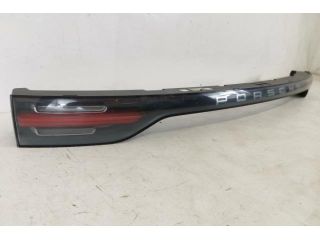 bontott PORSCHE CAYENNE Hátsó Lámpa Középső