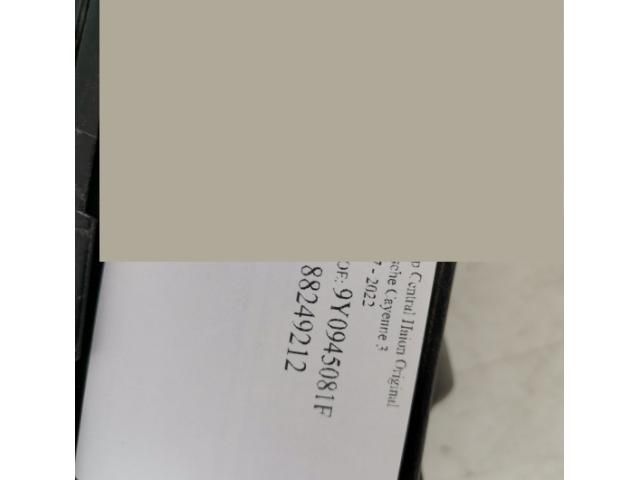 bontott PORSCHE CAYENNE Hátsó Lámpa Középső