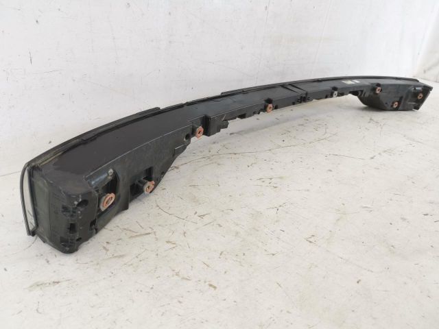 bontott PORSCHE CAYENNE Hátsó Lámpa Középső