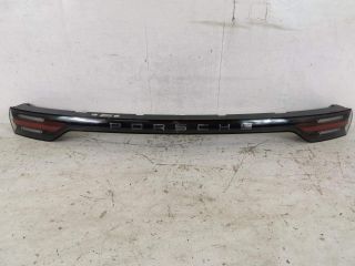 bontott PORSCHE CAYENNE Hátsó Lámpa Középső