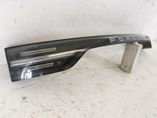 bontott PORSCHE CAYENNE Hátsó Lámpa Középső