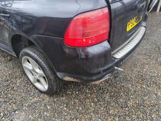 bontott PORSCHE CAYENNE Hátsó Lökhárító (Üresen)