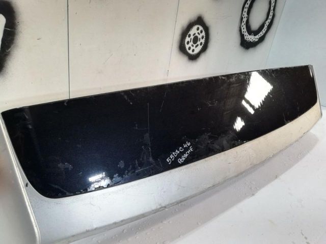 bontott PORSCHE CAYENNE Hátsó Szárny Légterelő