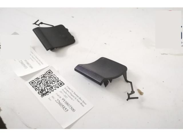 bontott PORSCHE CAYENNE Hátsó Vonószem Burkolat