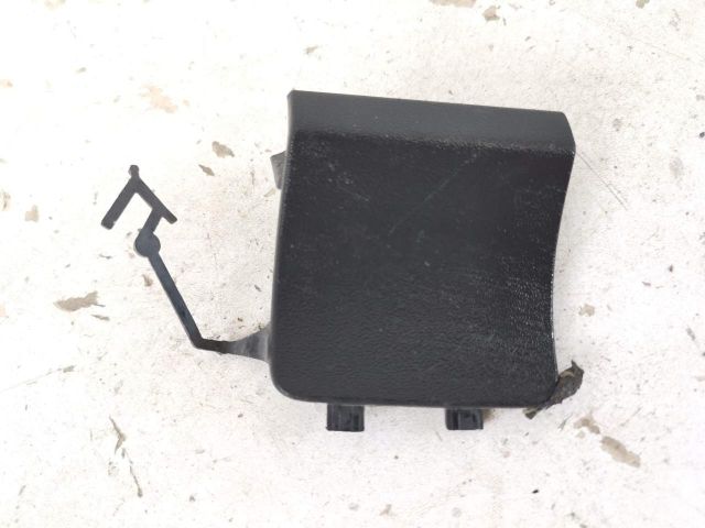 bontott PORSCHE CAYENNE Hátsó Vonószem Burkolat