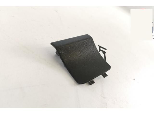 bontott PORSCHE CAYENNE Hátsó Vonószem Burkolat