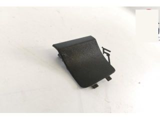 bontott PORSCHE CAYENNE Hátsó Vonószem Burkolat