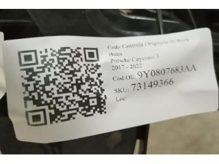 bontott PORSCHE CAYENNE Hűtőrács