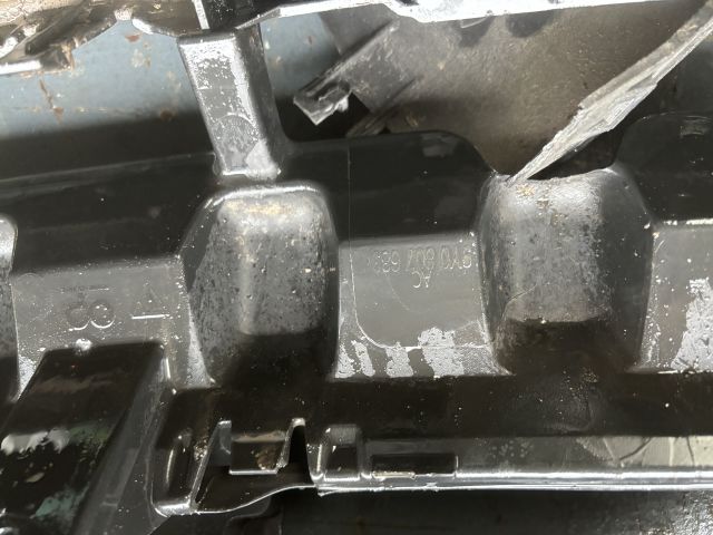 bontott PORSCHE CAYENNE Hűtőrács