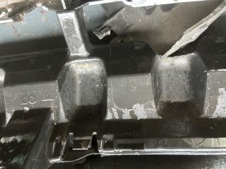 bontott PORSCHE CAYENNE Hűtőrács