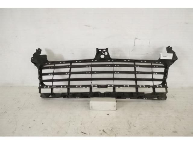 bontott PORSCHE CAYENNE Hűtőrács