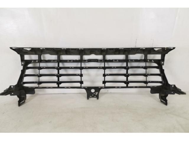 bontott PORSCHE CAYENNE Hűtőrács