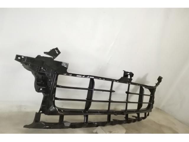 bontott PORSCHE CAYENNE Hűtőrács