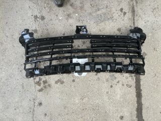 bontott PORSCHE CAYENNE Hűtőrács