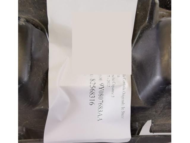 bontott PORSCHE CAYENNE Hűtőrács