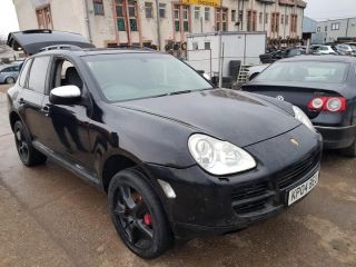 bontott PORSCHE CAYENNE Jobb első Ablak
