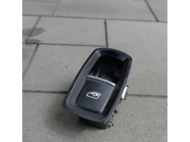 bontott PORSCHE CAYENNE Jobb első Ablakemelő Kapcsoló