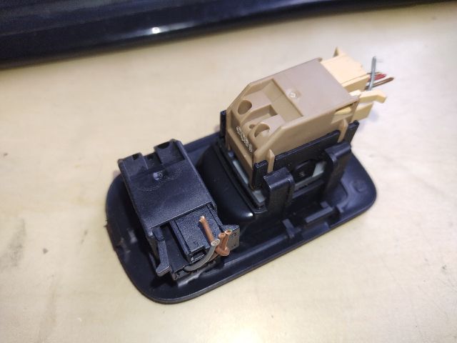 bontott PORSCHE CAYENNE Jobb első Ablakemelő Kapcsoló