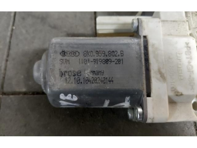 bontott PORSCHE CAYENNE Jobb első Ablakemelő Motor